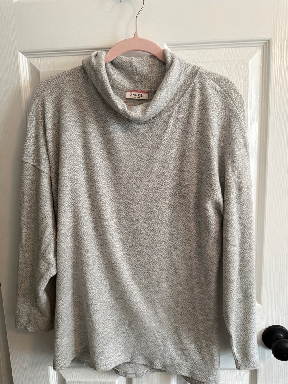 ANDREE BY UNIT Heather Gray Cowl Neck Sweater